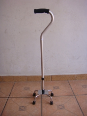 Baston 4 apoyos Económico Base Cromada